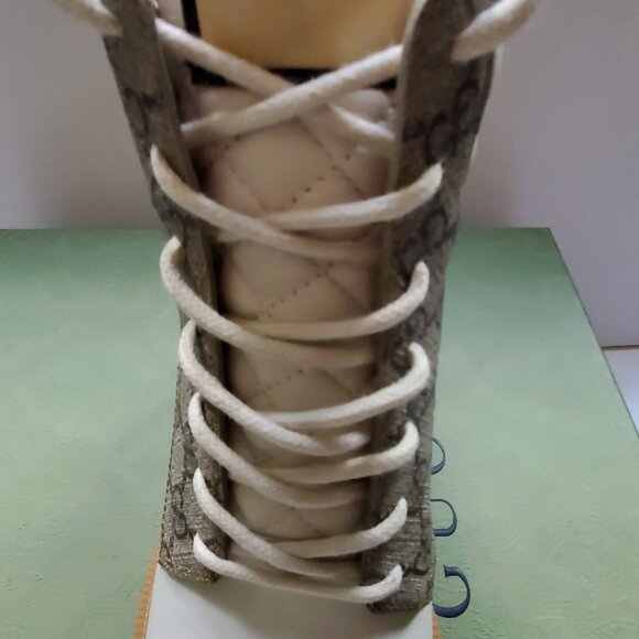 NIB Gucci leather GG canvas combat lug sole boots IT 39.5 - Picture 7 of 9